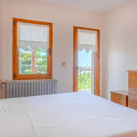 Villa Spacious With Garden 3 Min To Çeşme